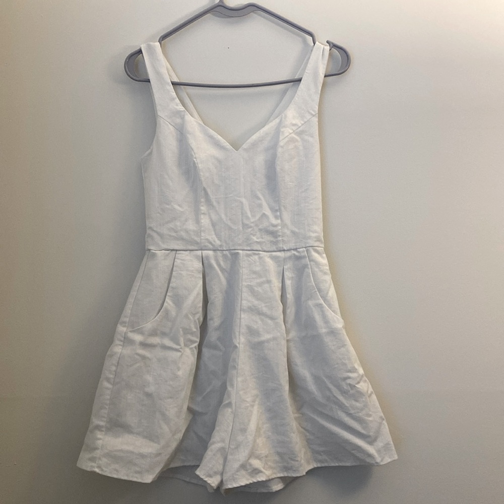 Francesca’s White Romper